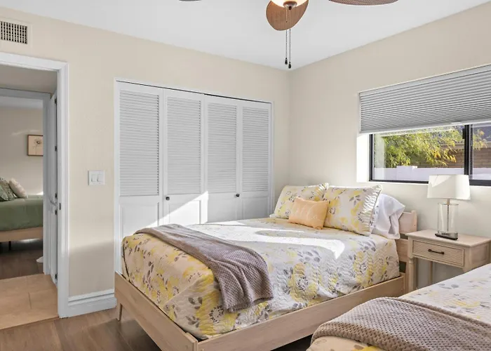 Perfectly Located Spacious With Heated Pool Ferienhaus *