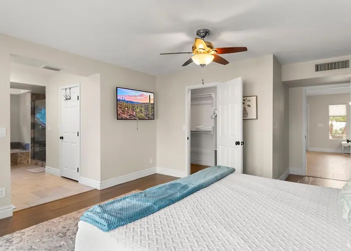 Perfectly Located Spacious With Heated Pool * Phoenix
